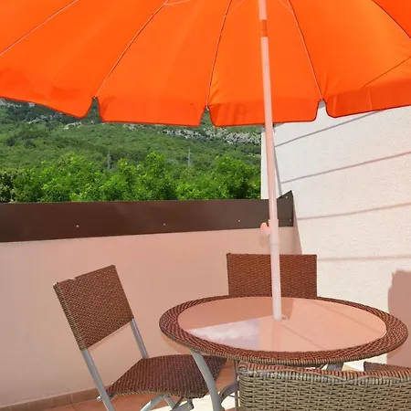 Manuela Appartement Draga Bašćanska