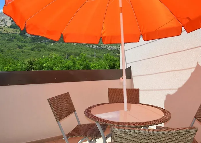 Manuela Appartamento Draga Bašćanska