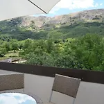 Apartment Manuela Draga Bascanska